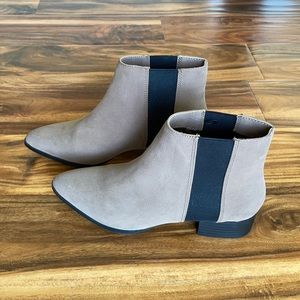 HM | Chelsea ankle booties